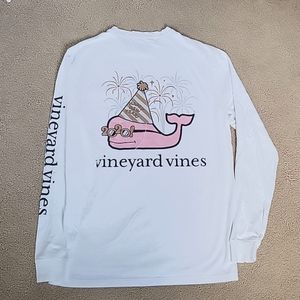 Vineyard Vines unique Happy New Year 2020 Whale, sz M, very white